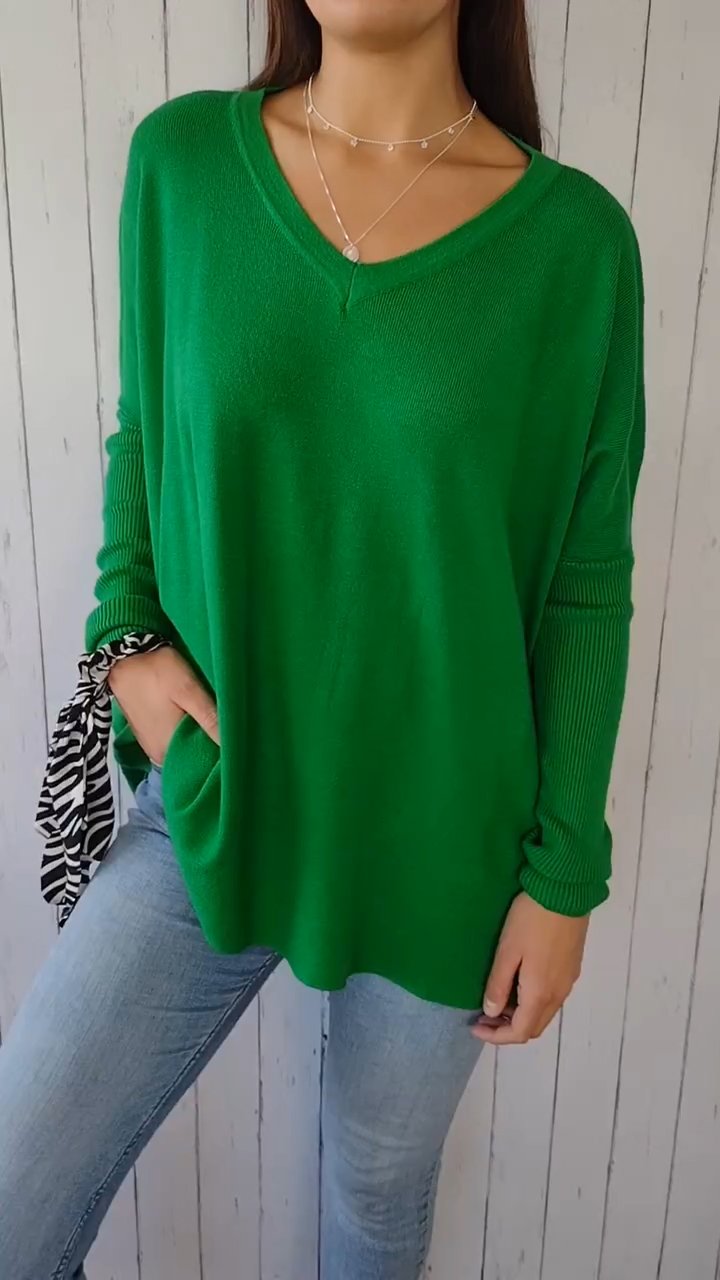 Knitted Long-sleeved V-neck Top