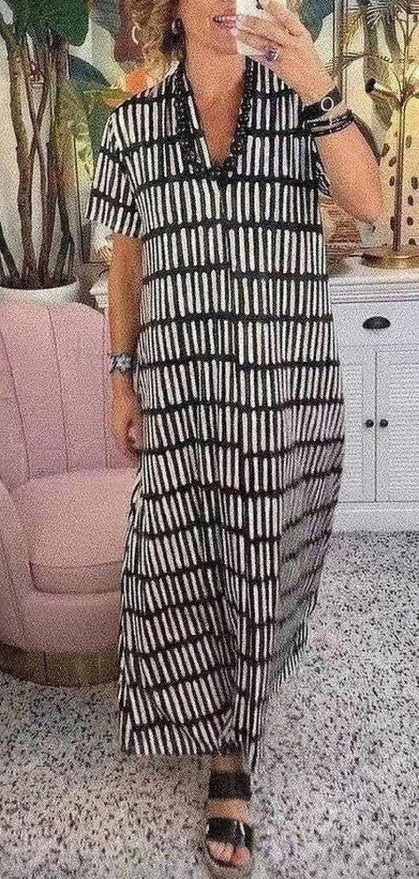 Modern Short Sleeve V-Neck Maxi Dress