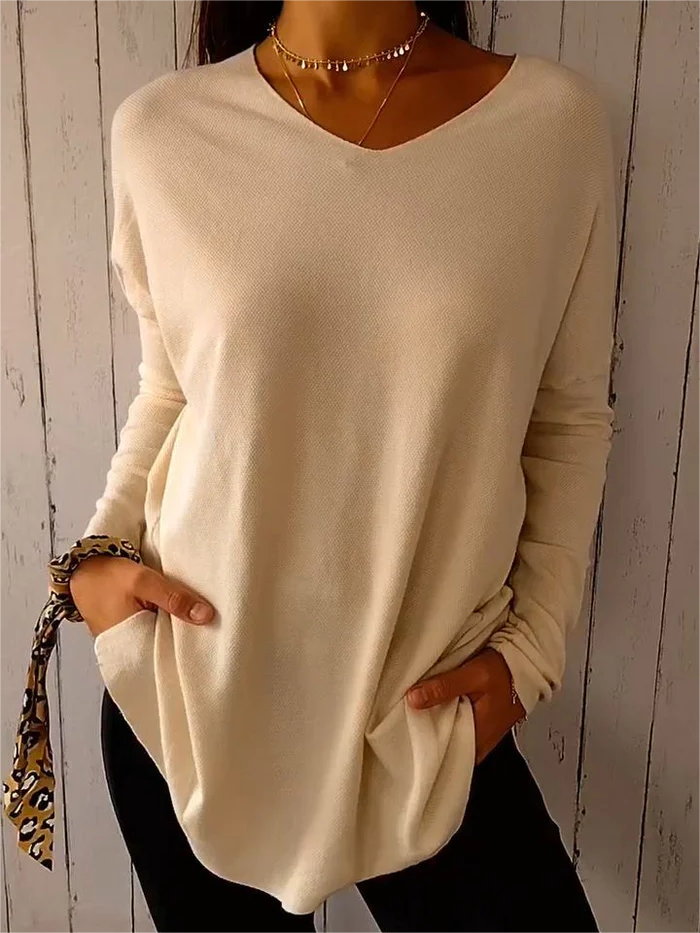 V-neck Long-sleeved Knitted Top