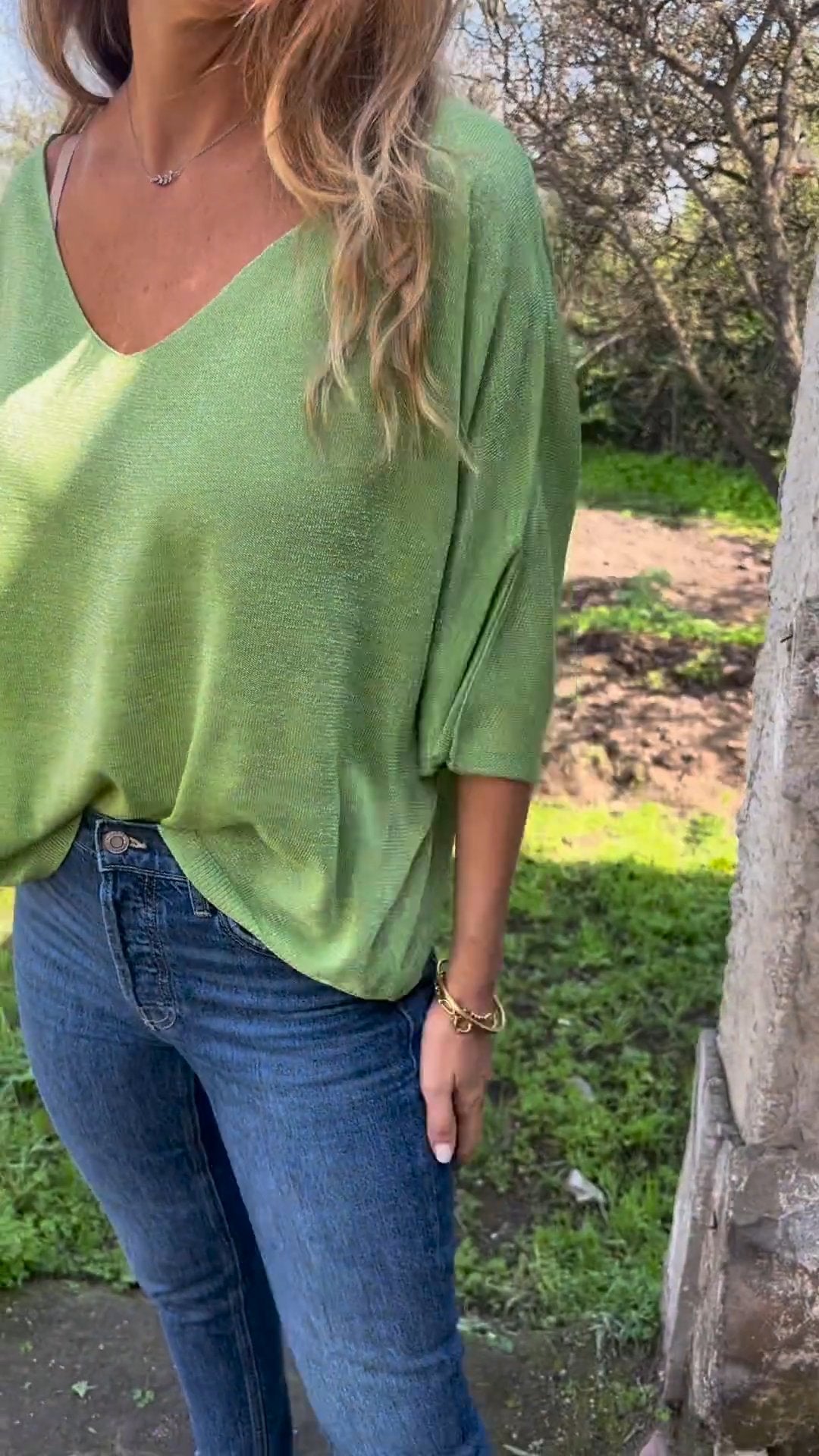 V-neck Loose Vertical Top