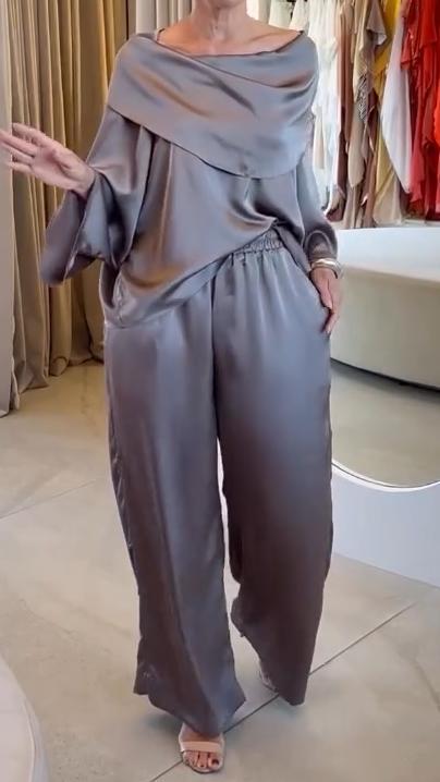 Women's Elegant Satin Pant Suit