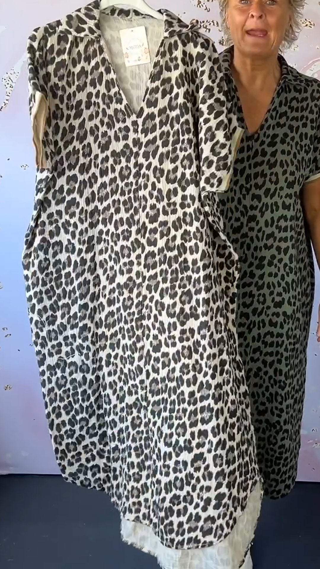 Women's V-neck Short-sleeved Leopard Print Casual Dress